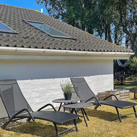 10 Person In Rsted * Orsted (Midtjylland)